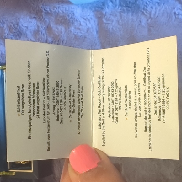 Red rose 🌹 dipped in 24K gold - Picture 9 of 11